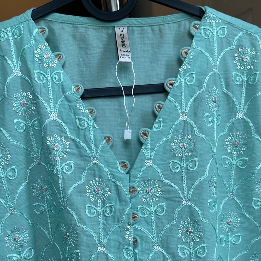 Classic Embroidered Women Kurta in Mint Green - Picture 4 of 10
